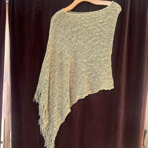 Murielle Vintage Anthropologie Sage Green Poncho
